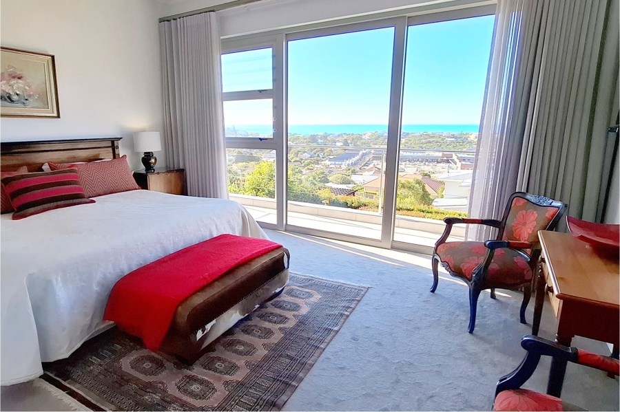 2 Bedroom Property for Sale in Whale Rock Western Cape